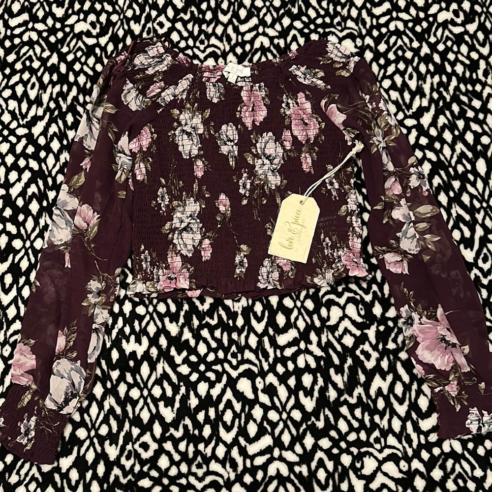 Love & Piece Floral Cropped Top